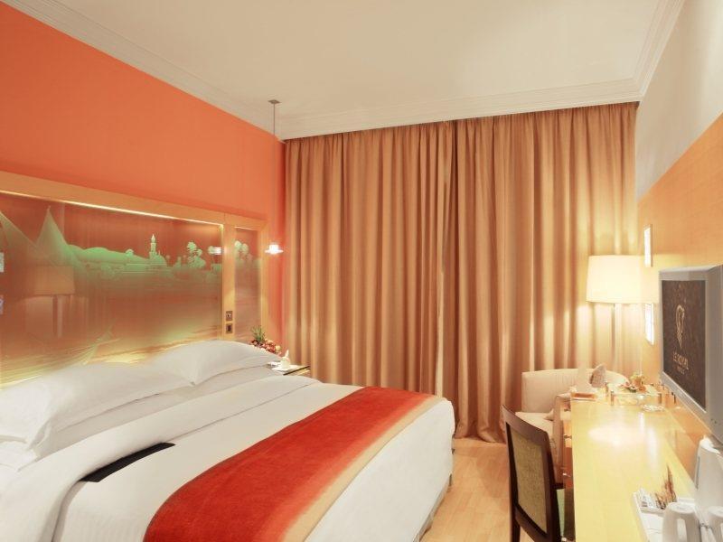 Hotel Le Royal Tower Kuwait City Exterior foto