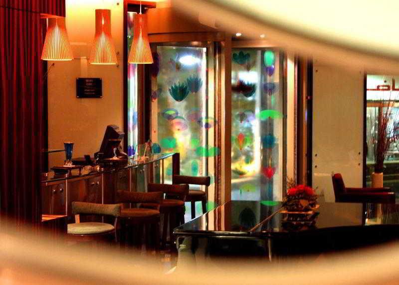 Hotel Le Royal Tower Kuwait City Restaurant foto