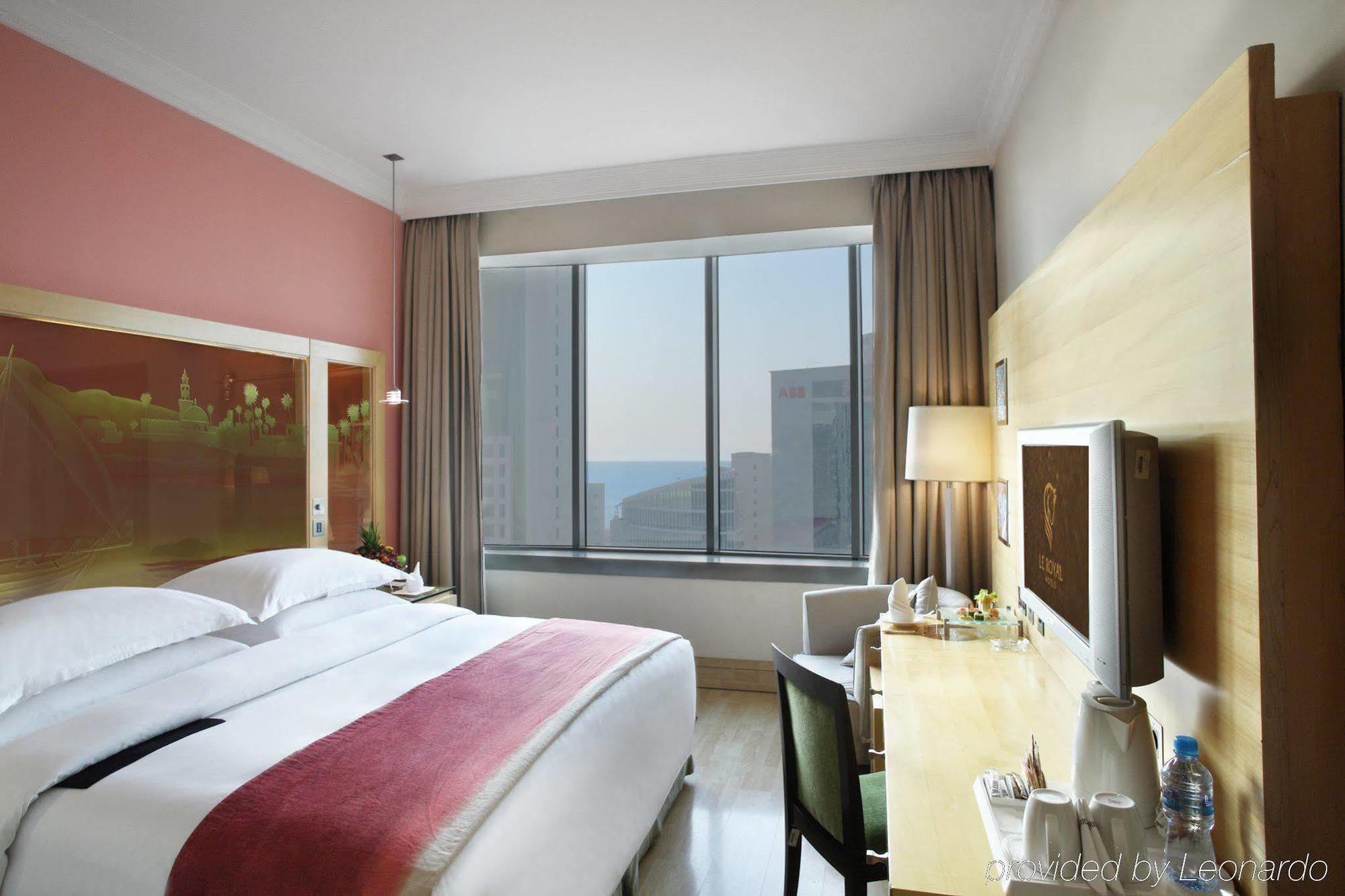 Hotel Le Royal Tower Kuwait City Zimmer foto