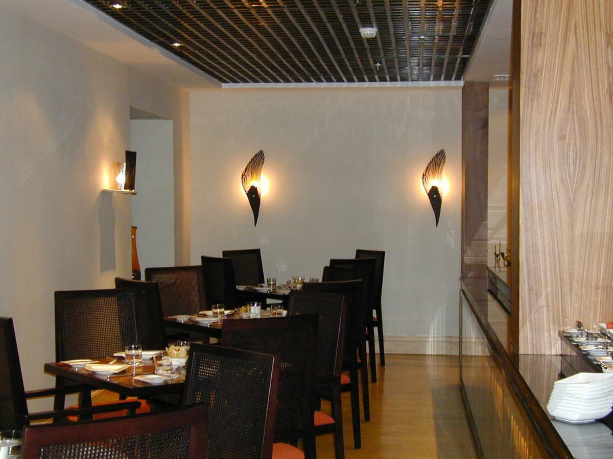 Hotel Le Royal Tower Kuwait City Exterior foto