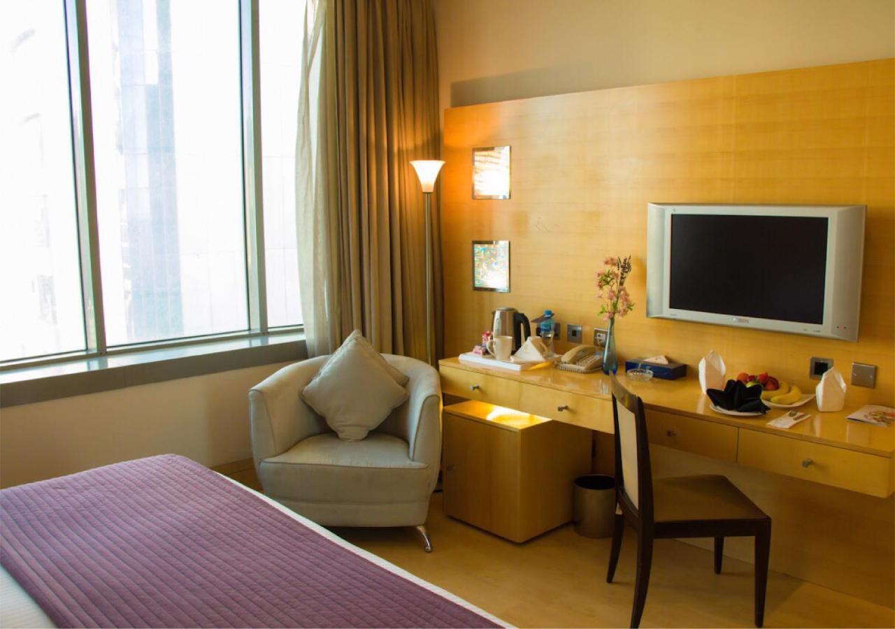 Hotel Le Royal Tower Kuwait City Exterior foto